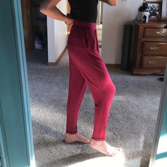 ••asos harem style red high-waisted flowy pants•• - Picture 3 of 7